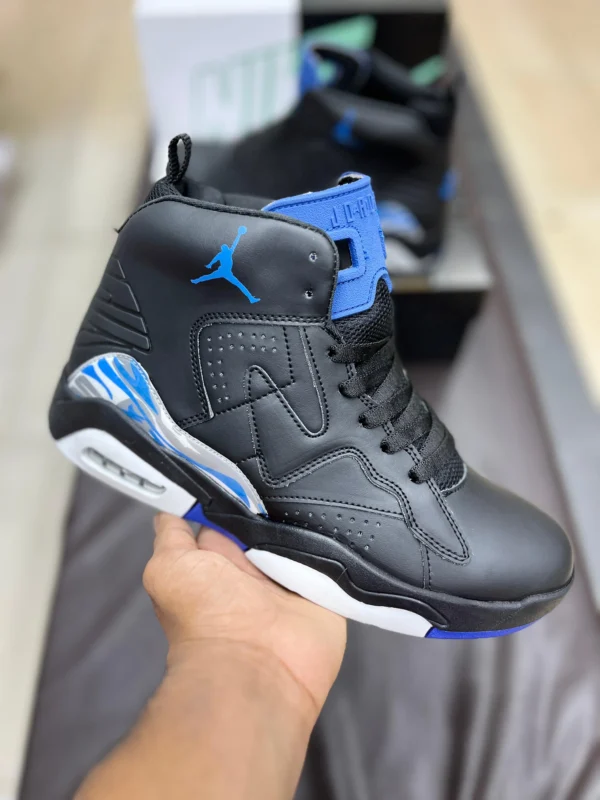 AIR JORDAN - shoes - Image 4