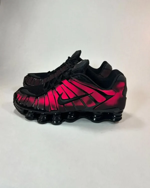 Nikee shox TL Black Red Thermal colour change