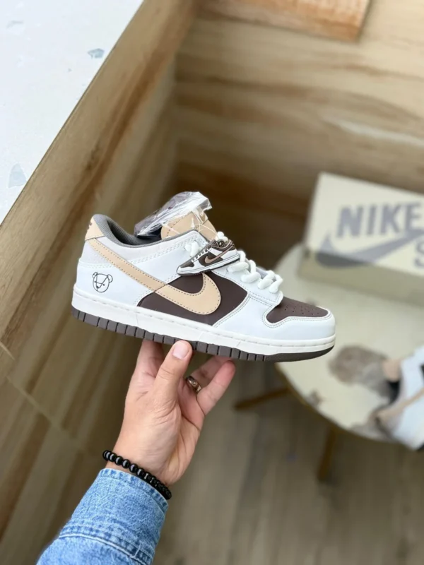 NIKE - Image 3