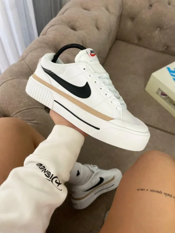 NIKE - Image 5