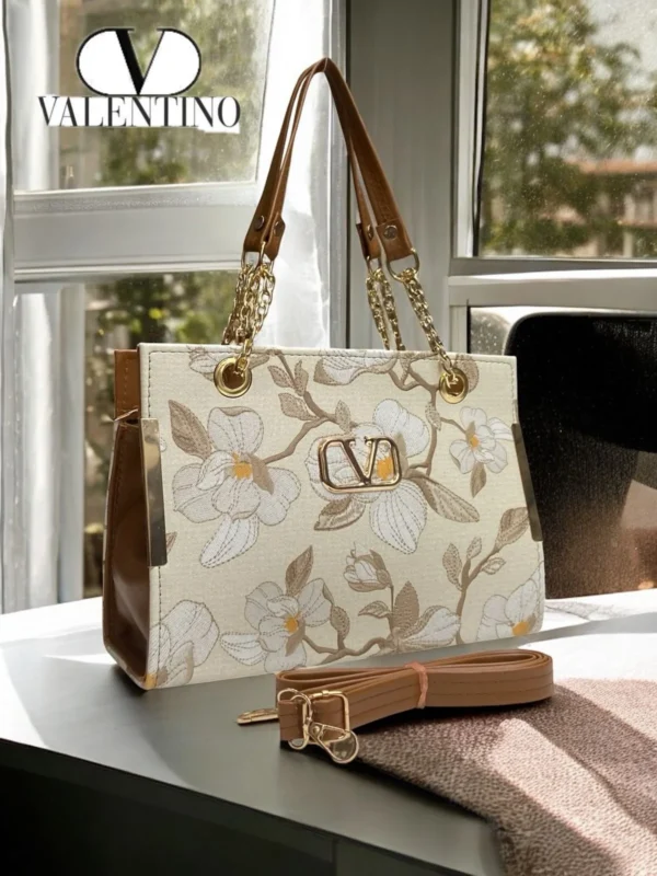 VALENTINO - Image 2