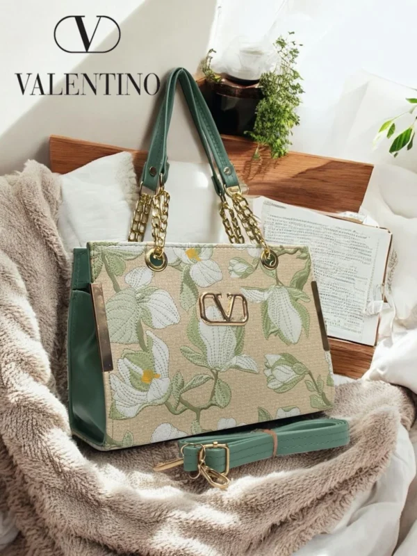 VALENTINO - Image 3
