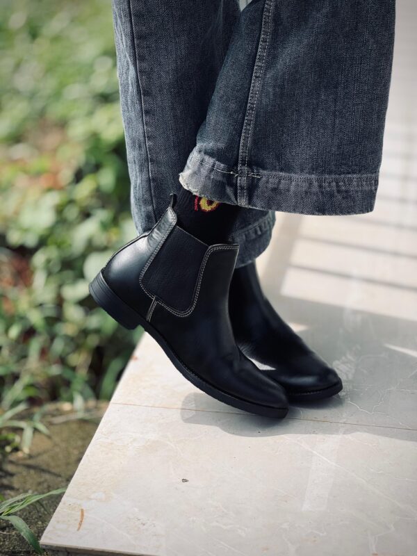 Boots - Image 2