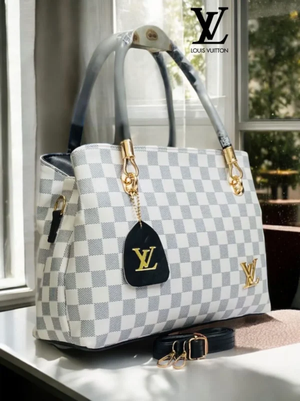 LOUIS VIUTTION Hand Bag